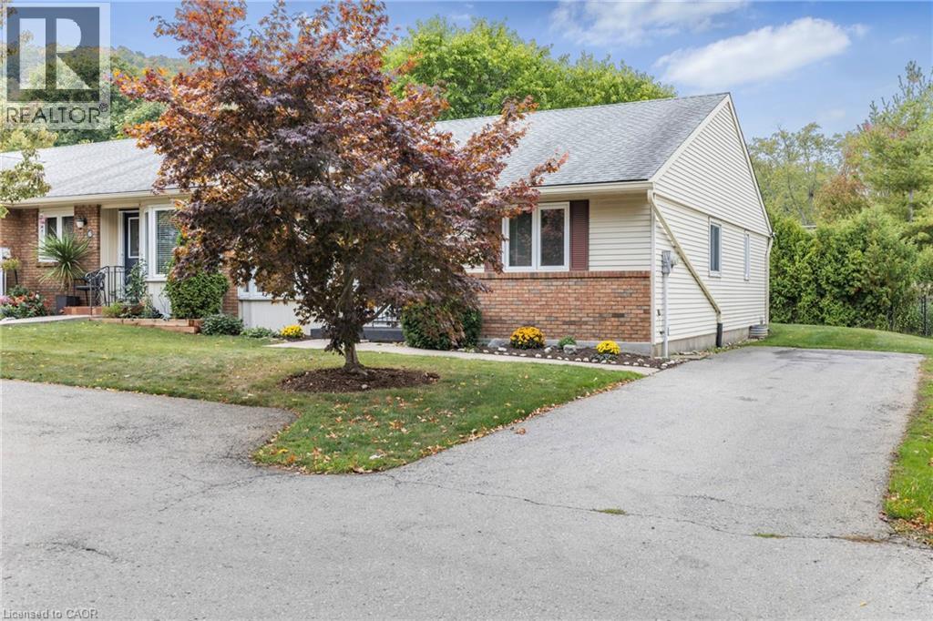 4 Rossmore Avenue Unit# 5, Grimsby, Ontario  L3M 3E3 - Photo 3 - 40772692