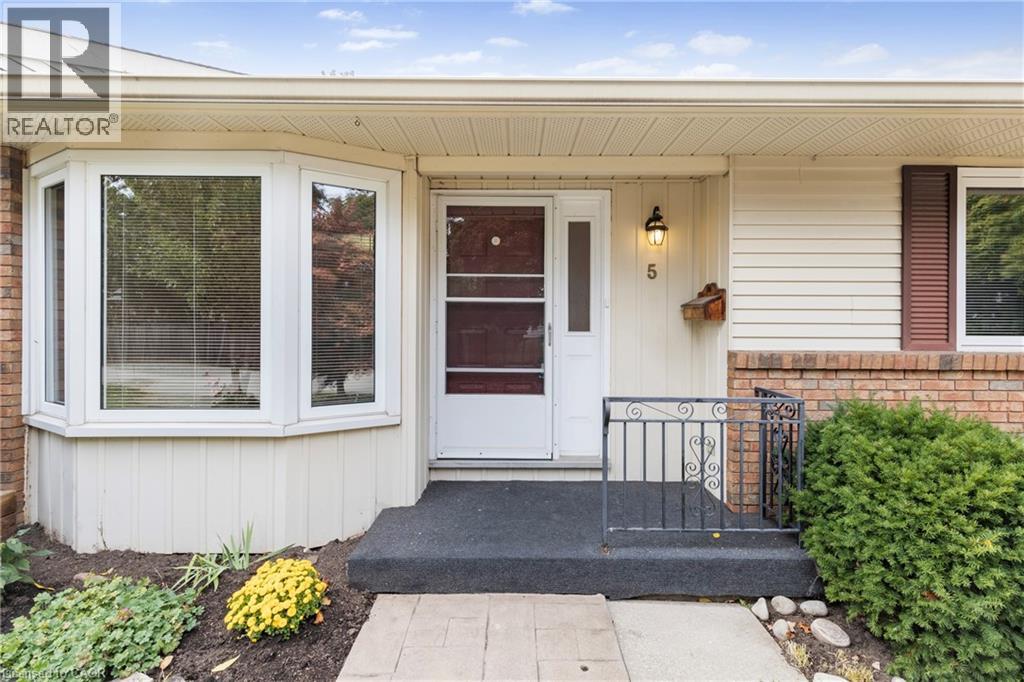 4 Rossmore Avenue Unit# 5, Grimsby, Ontario  L3M 3E3 - Photo 38 - 40772692