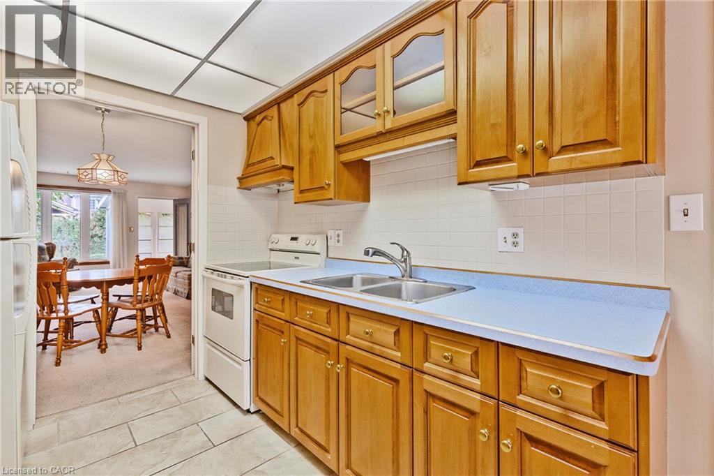 4 Rossmore Avenue Unit# 5, Grimsby, Ontario  L3M 3E3 - Photo 10 - 40772692