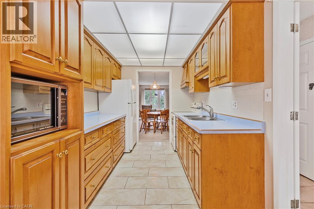 4 Rossmore Avenue Unit# 5, Grimsby, Ontario  L3M 3E3 - Photo 8 - 40772692