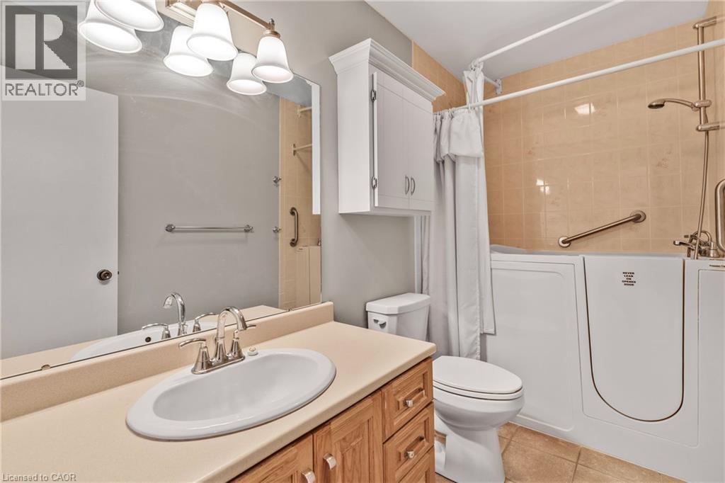 4 Rossmore Avenue Unit# 5, Grimsby, Ontario  L3M 3E3 - Photo 24 - 40772692