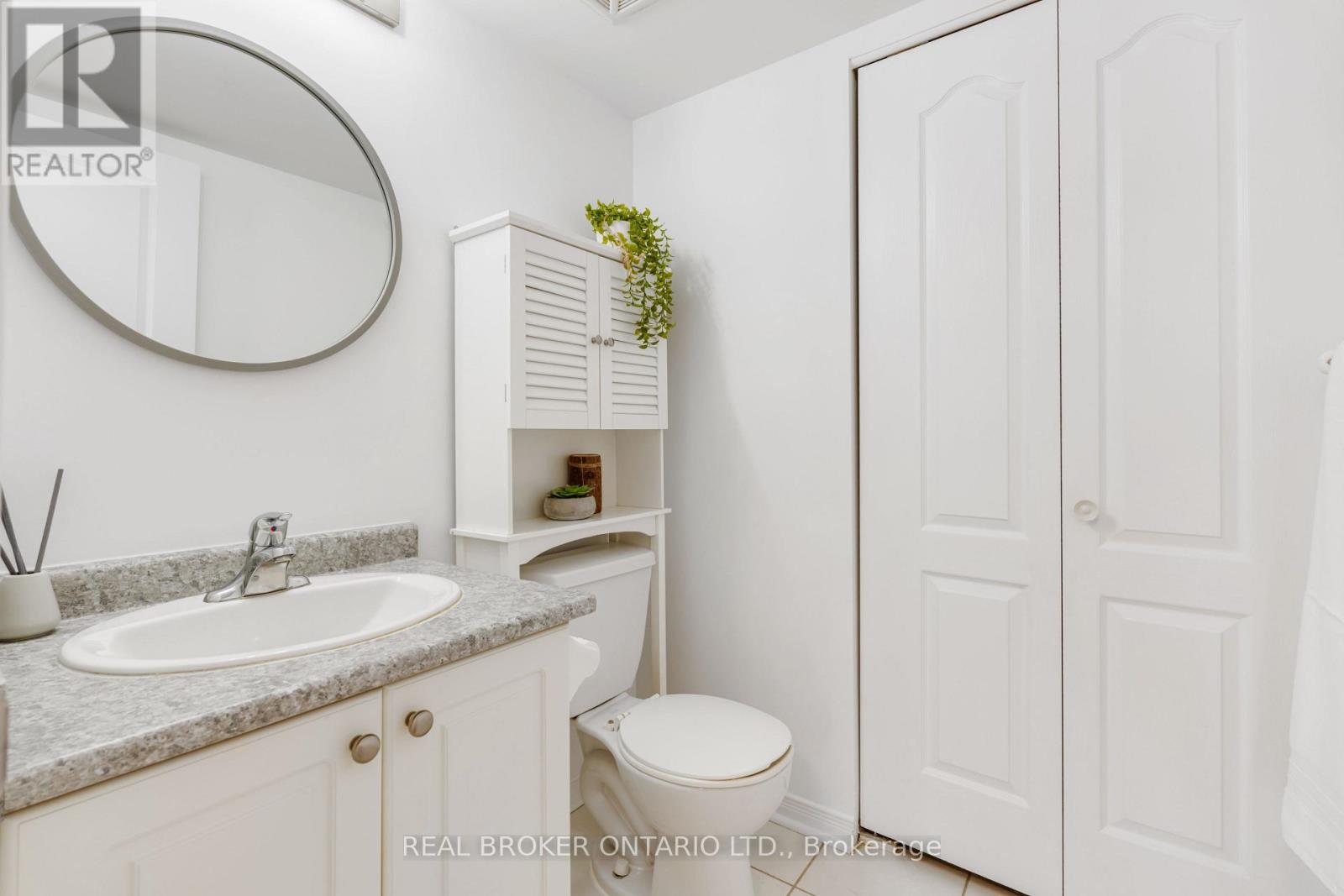 301 - 35 Strangford Lane, Toronto, Ontario  M1L 0E5 - Photo 12 - E12432892