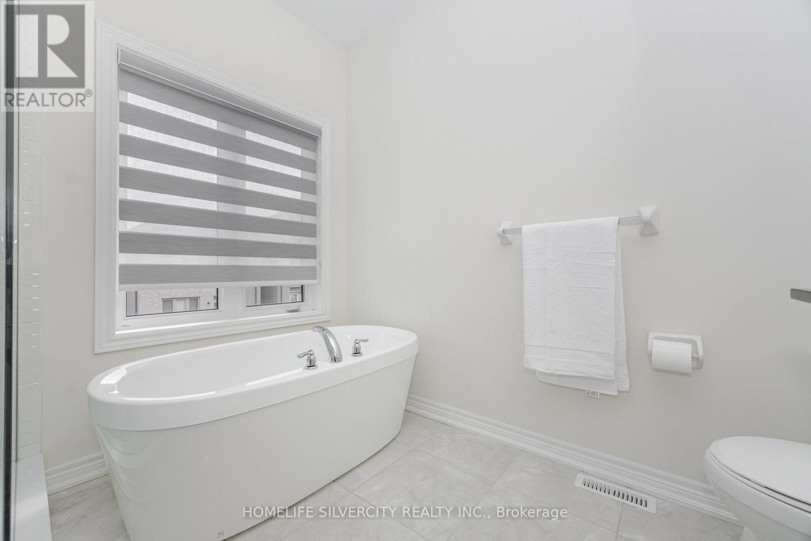 45 Ogston Crescent, Whitby, Ontario  L1P 0H2 - Photo 29 - E12432904