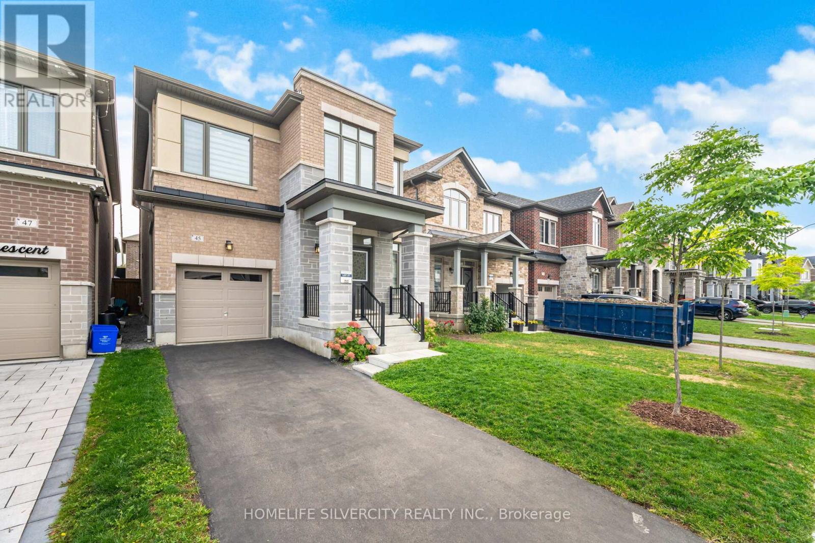 45 Ogston Crescent, Whitby, Ontario  L1P 0H2 - Photo 3 - E12432904