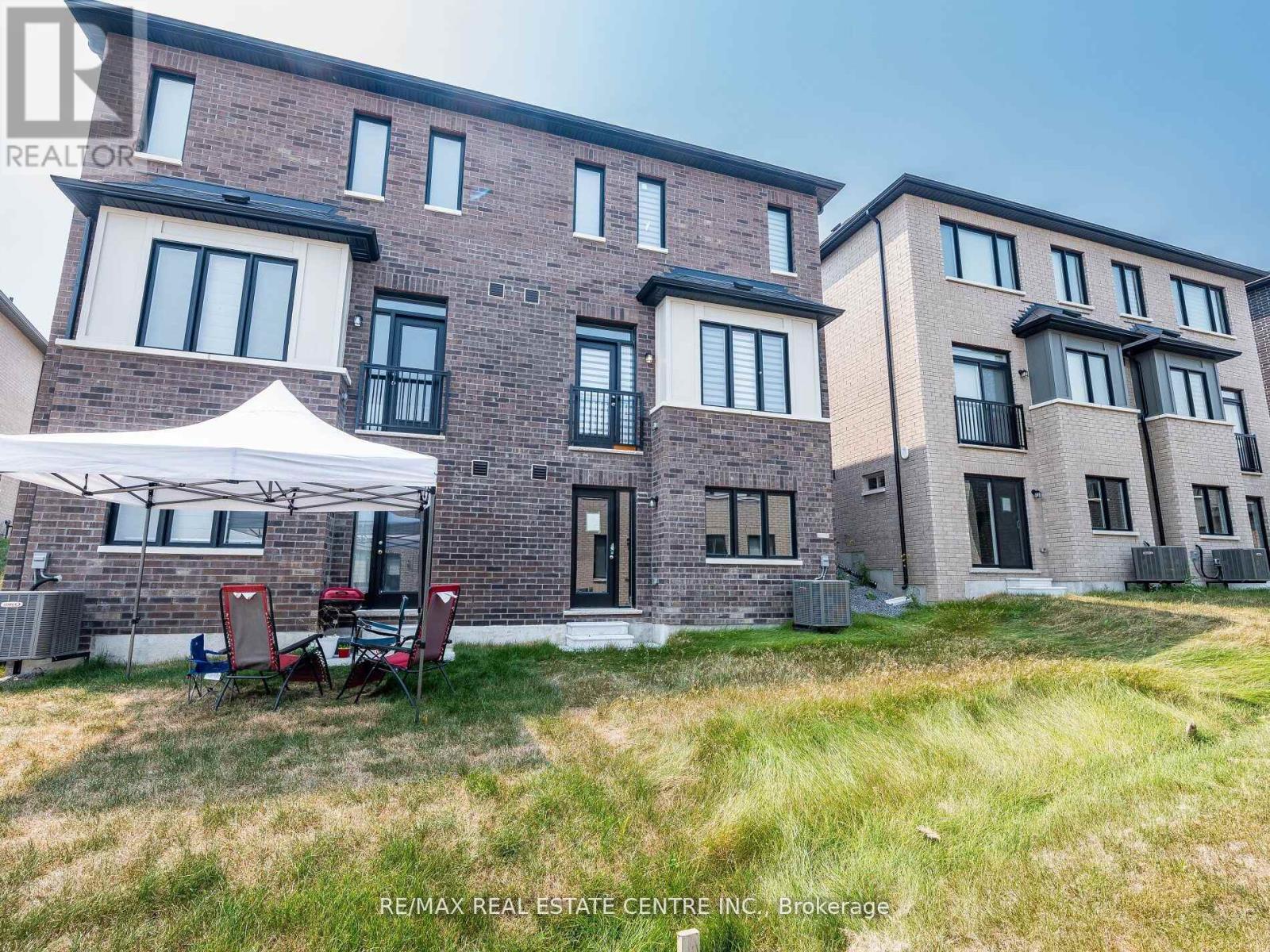 2921 Nakina Street, Pickering, Ontario  L1X 0P8 - Photo 16 - E12432917