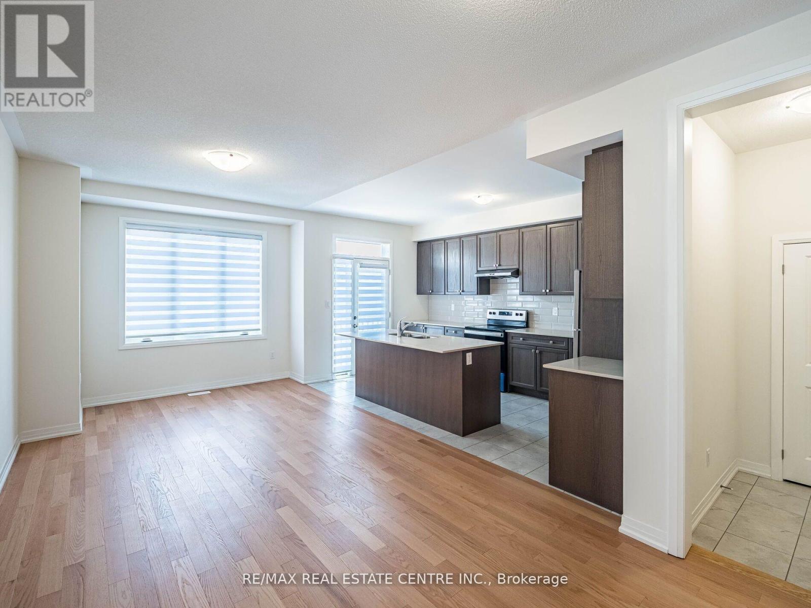 2921 Nakina Street, Pickering, Ontario  L1X 0P8 - Photo 5 - E12432917