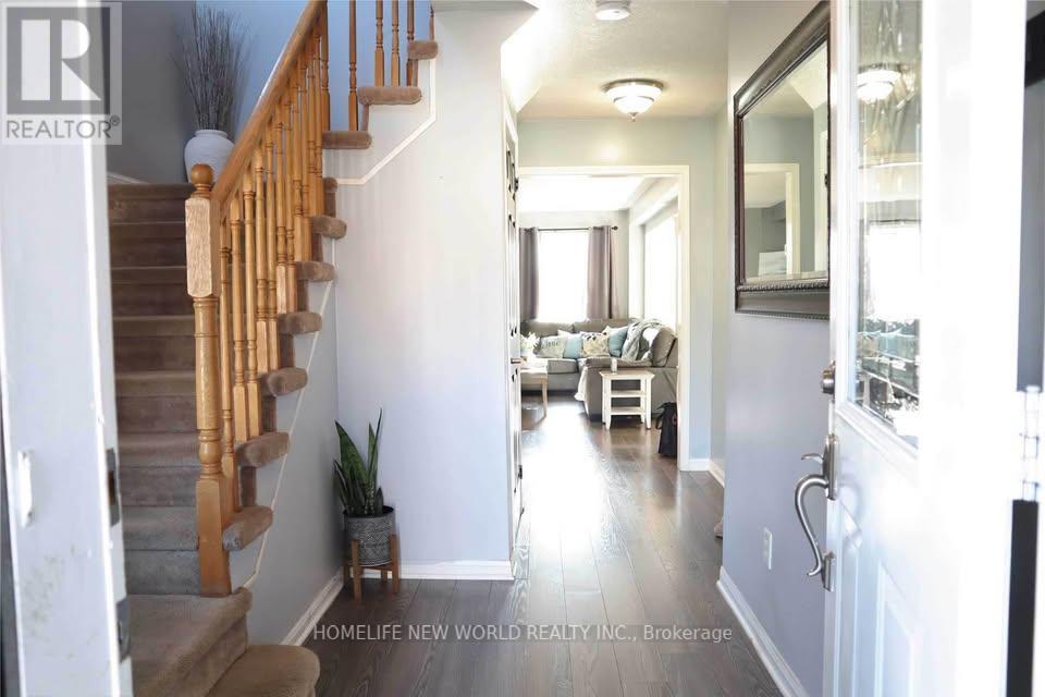 1520 Sarasota Crescent, Oshawa, Ontario  L1G 8E9 - Photo 2 - E12432924