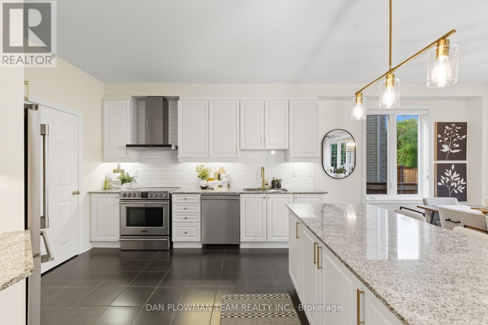 11 Ravensedge Court, Whitby, Ontario  L1R 0P3 - Photo 14 - E12432996
