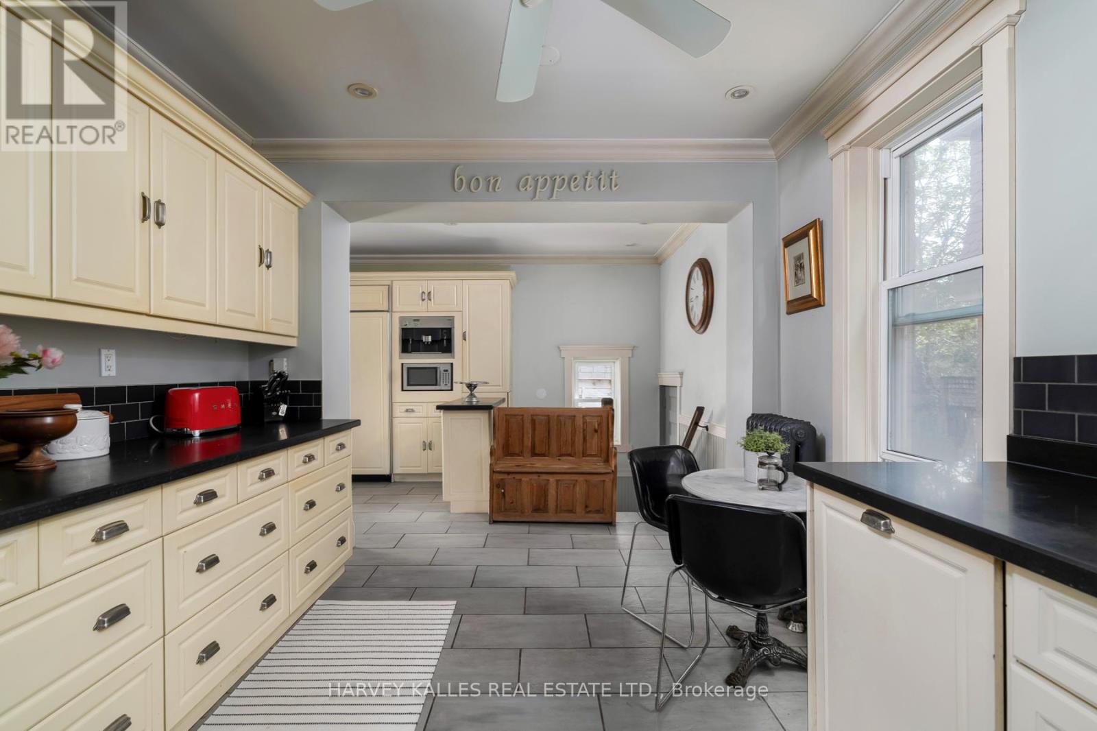 181 Indian Road, Toronto, Ontario  M6R 2W2 - Photo 24 - W12432870