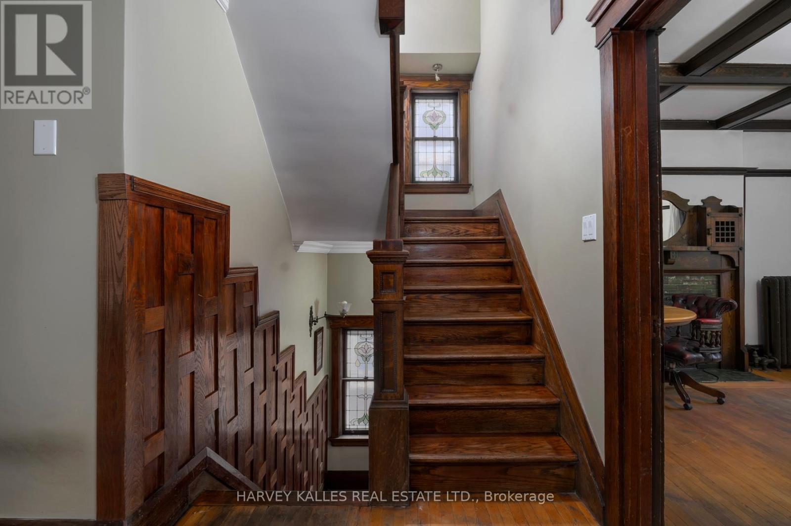 181 Indian Road, Toronto, Ontario  M6R 2W2 - Photo 27 - W12432870