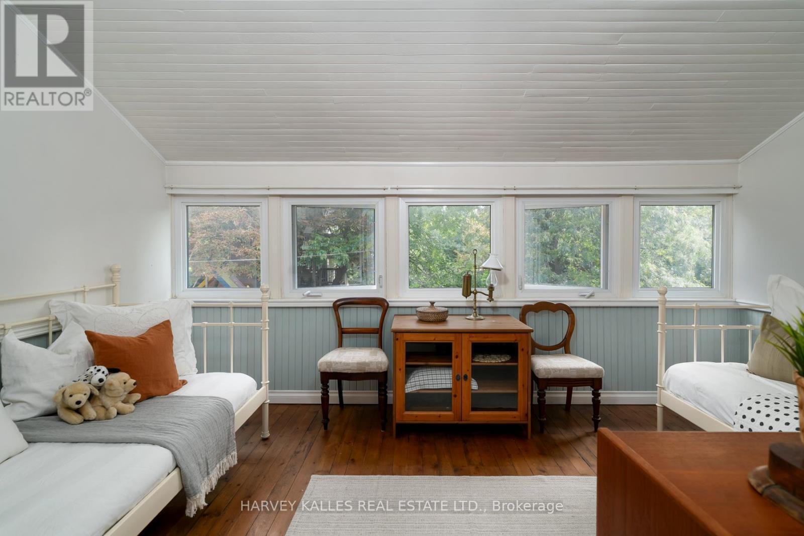 181 Indian Road, Toronto, Ontario  M6R 2W2 - Photo 33 - W12432870