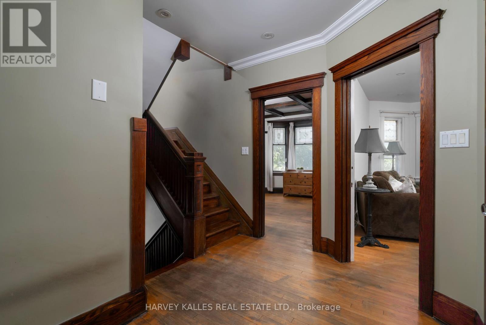 181 Indian Road, Toronto, Ontario  M6R 2W2 - Photo 34 - W12432870