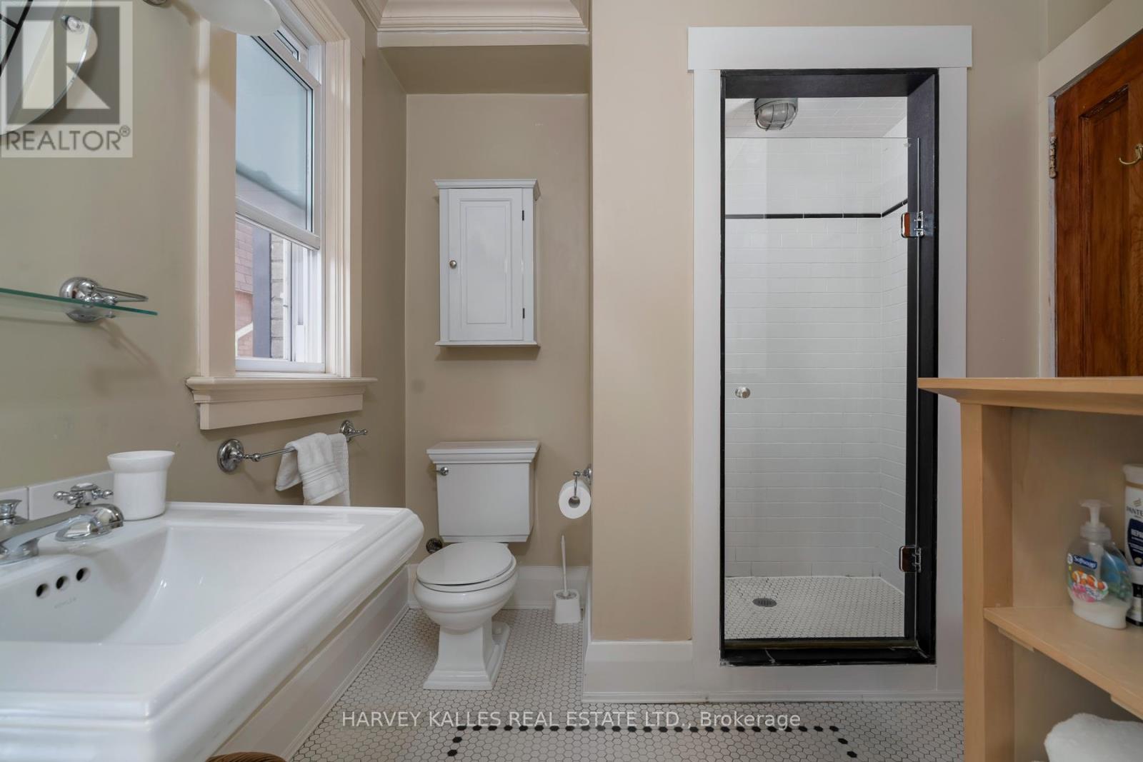 181 Indian Road, Toronto, Ontario  M6R 2W2 - Photo 38 - W12432870