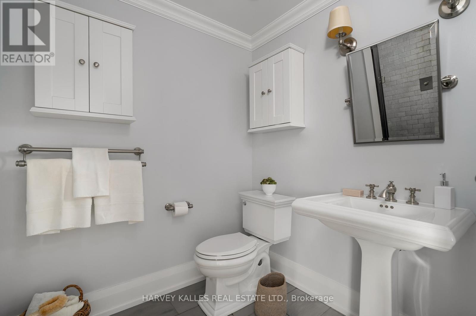 181 Indian Road, Toronto, Ontario  M6R 2W2 - Photo 45 - W12432870