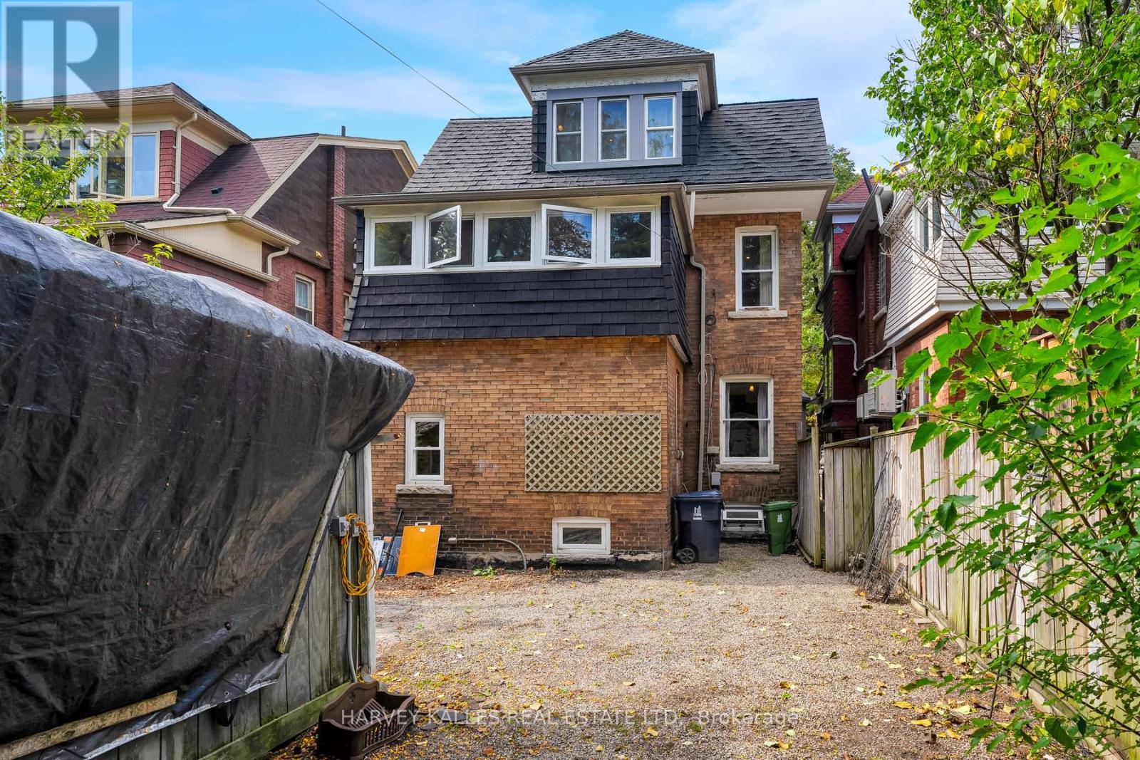 181 Indian Road, Toronto, Ontario  M6R 2W2 - Photo 46 - W12432870