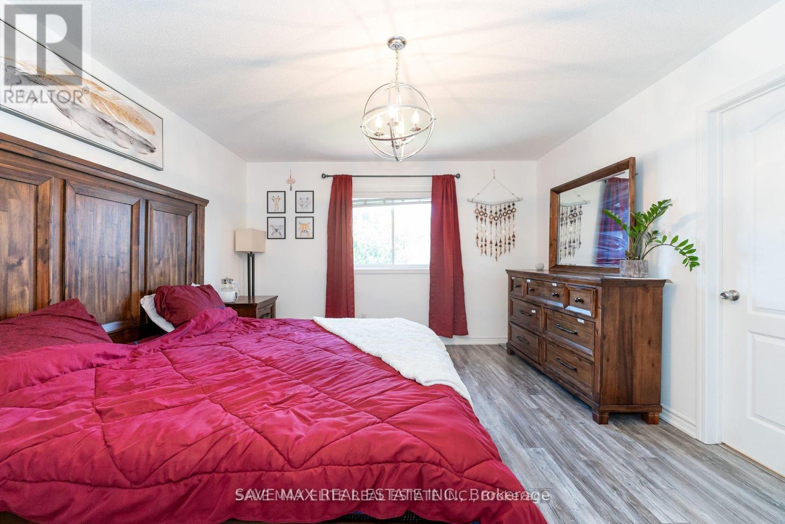 5549 Katy Gate, Mississauga, Ontario  L5M 7M9 - Photo 14 - W12432874