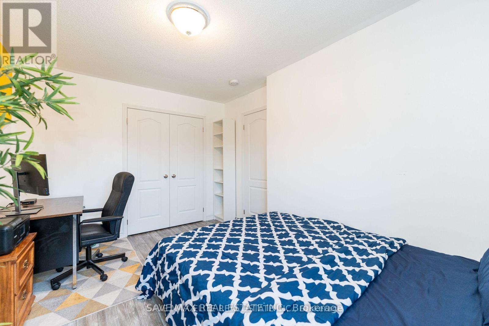 5549 Katy Gate, Mississauga, Ontario  L5M 7M9 - Photo 17 - W12432874