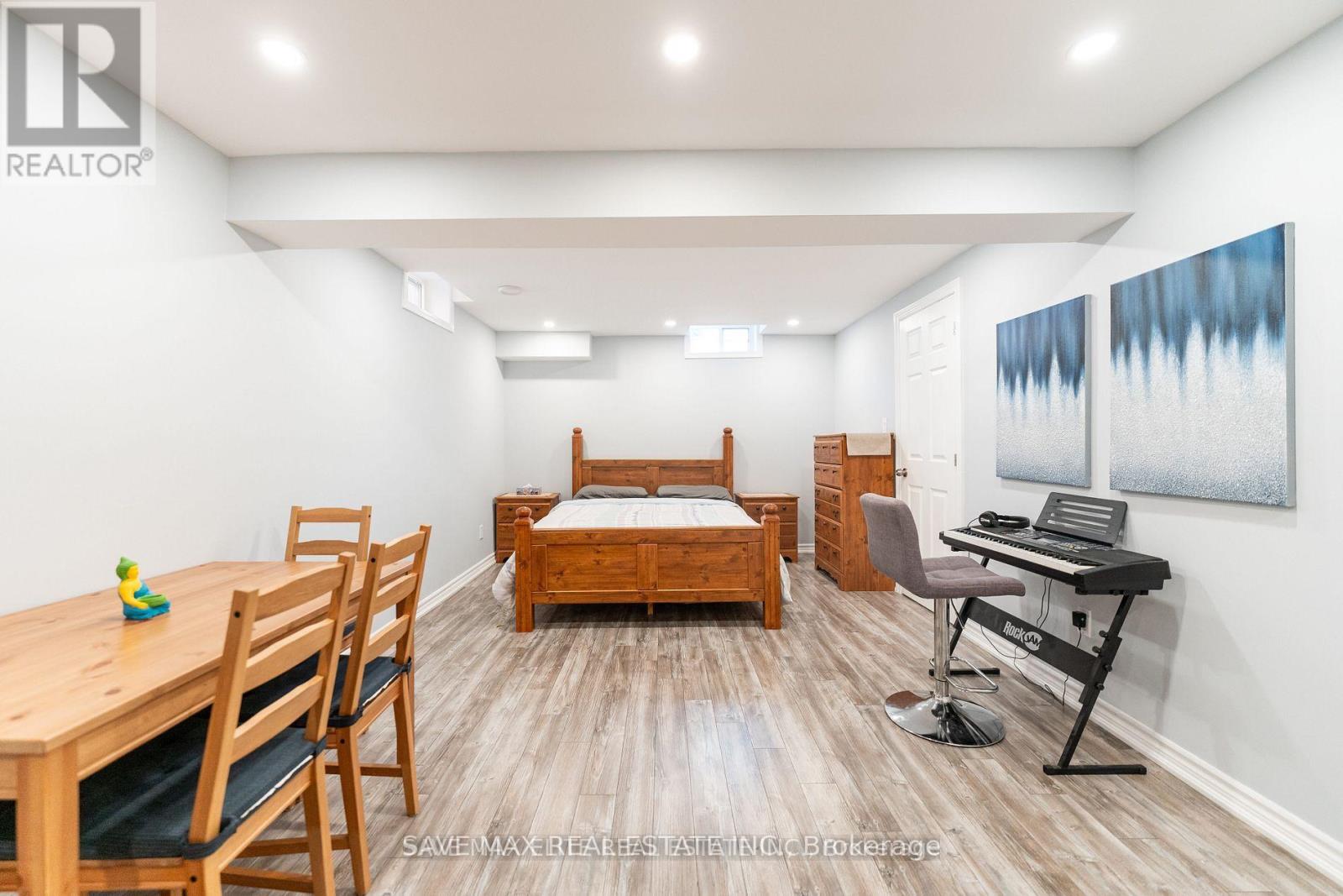 5549 Katy Gate, Mississauga, Ontario  L5M 7M9 - Photo 19 - W12432874