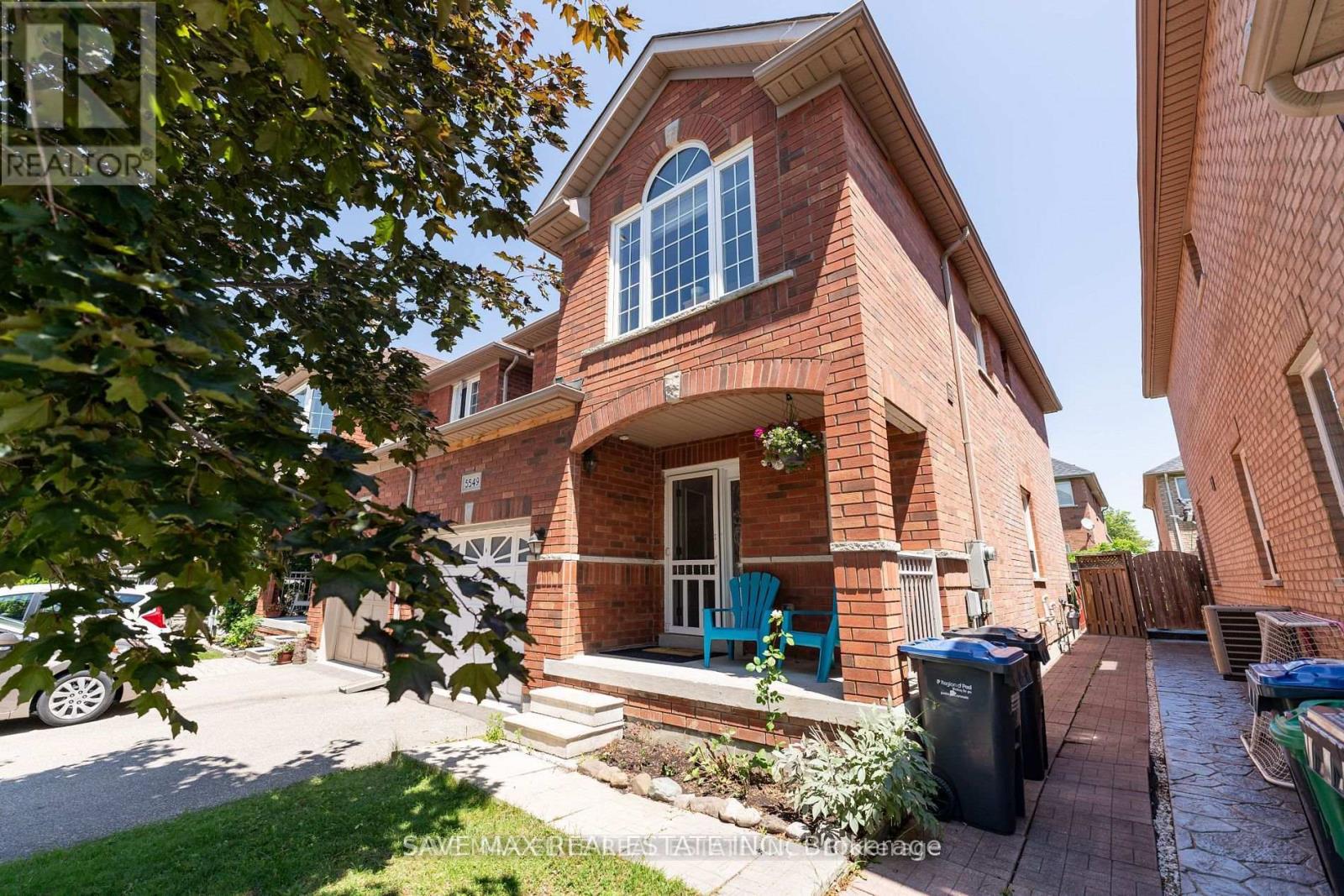 5549 Katy Gate, Mississauga, Ontario  L5M 7M9 - Photo 2 - W12432874