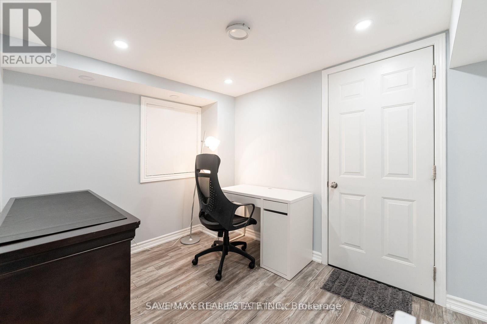 5549 Katy Gate, Mississauga, Ontario  L5M 7M9 - Photo 21 - W12432874