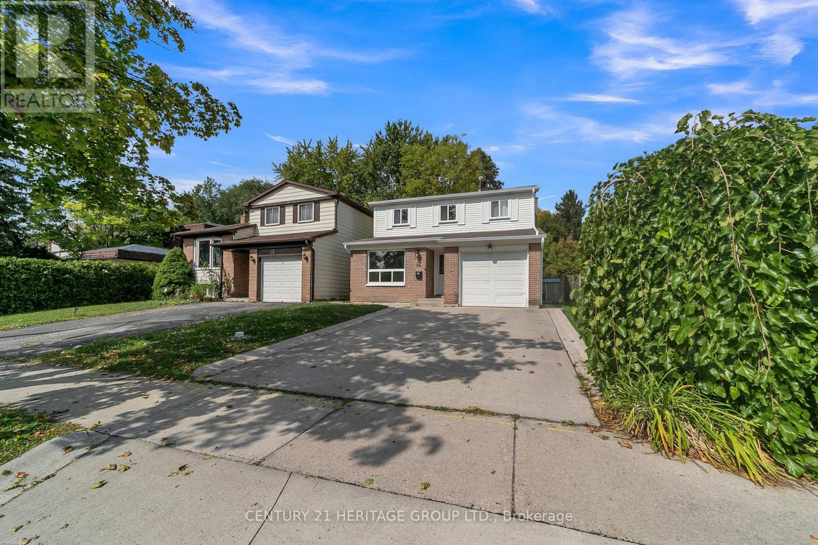MAIN & UPPER - 24 SPRINGHEAD GARDENS, Richmond Hill, Ontario