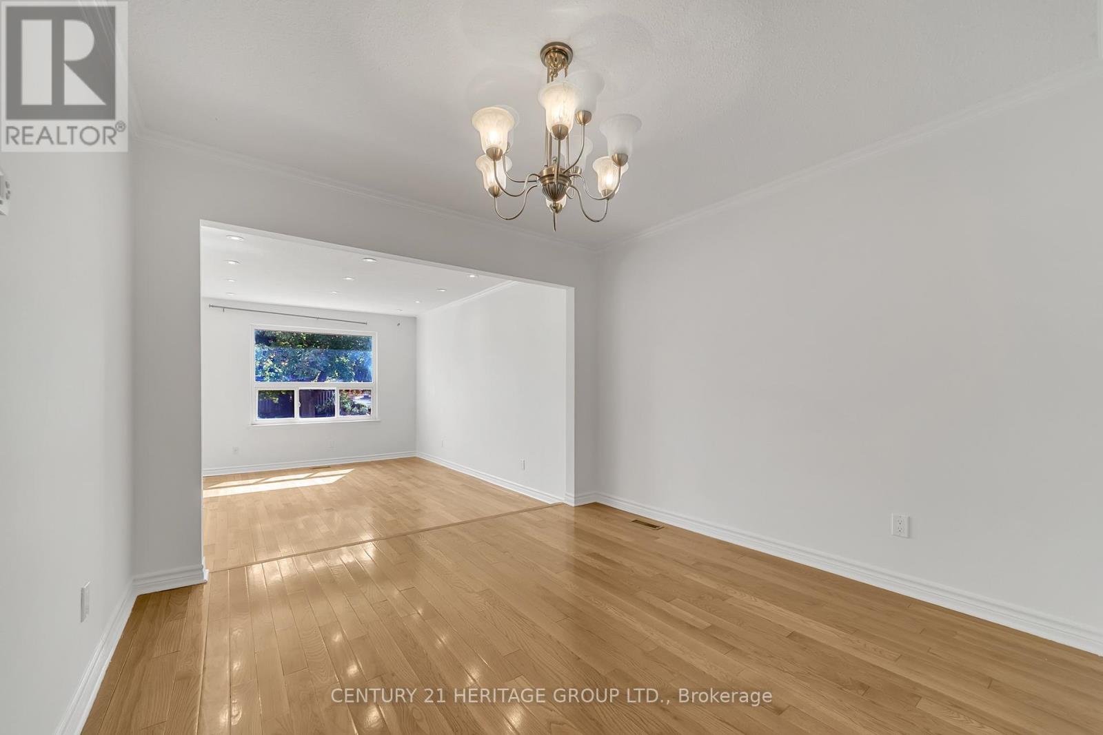 Main & Upper - 24 Springhead Gardens, Richmond Hill, Ontario  L4C 5B9 - Photo 14 - N12432884