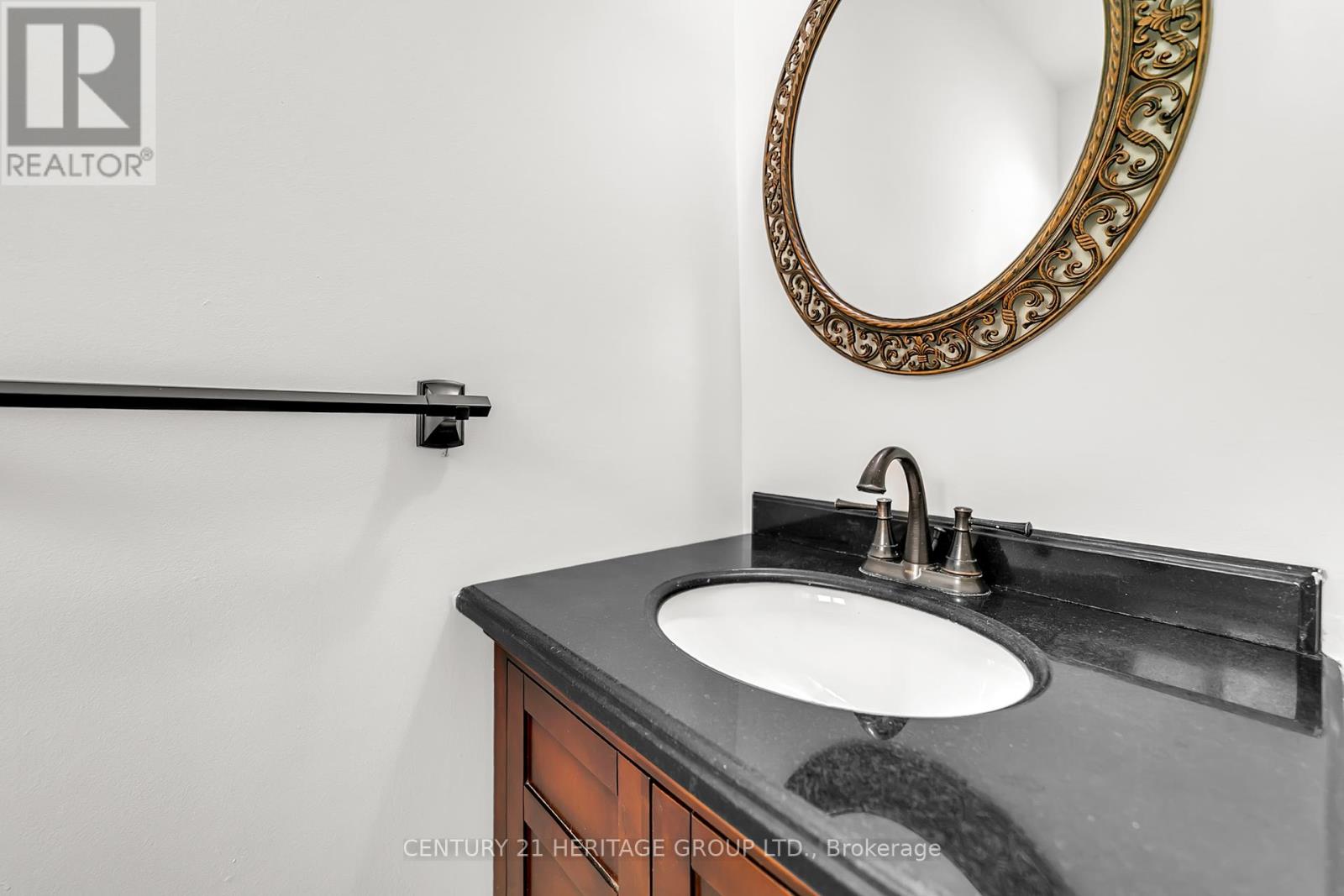 Main & Upper - 24 Springhead Gardens, Richmond Hill, Ontario  L4C 5B9 - Photo 18 - N12432884