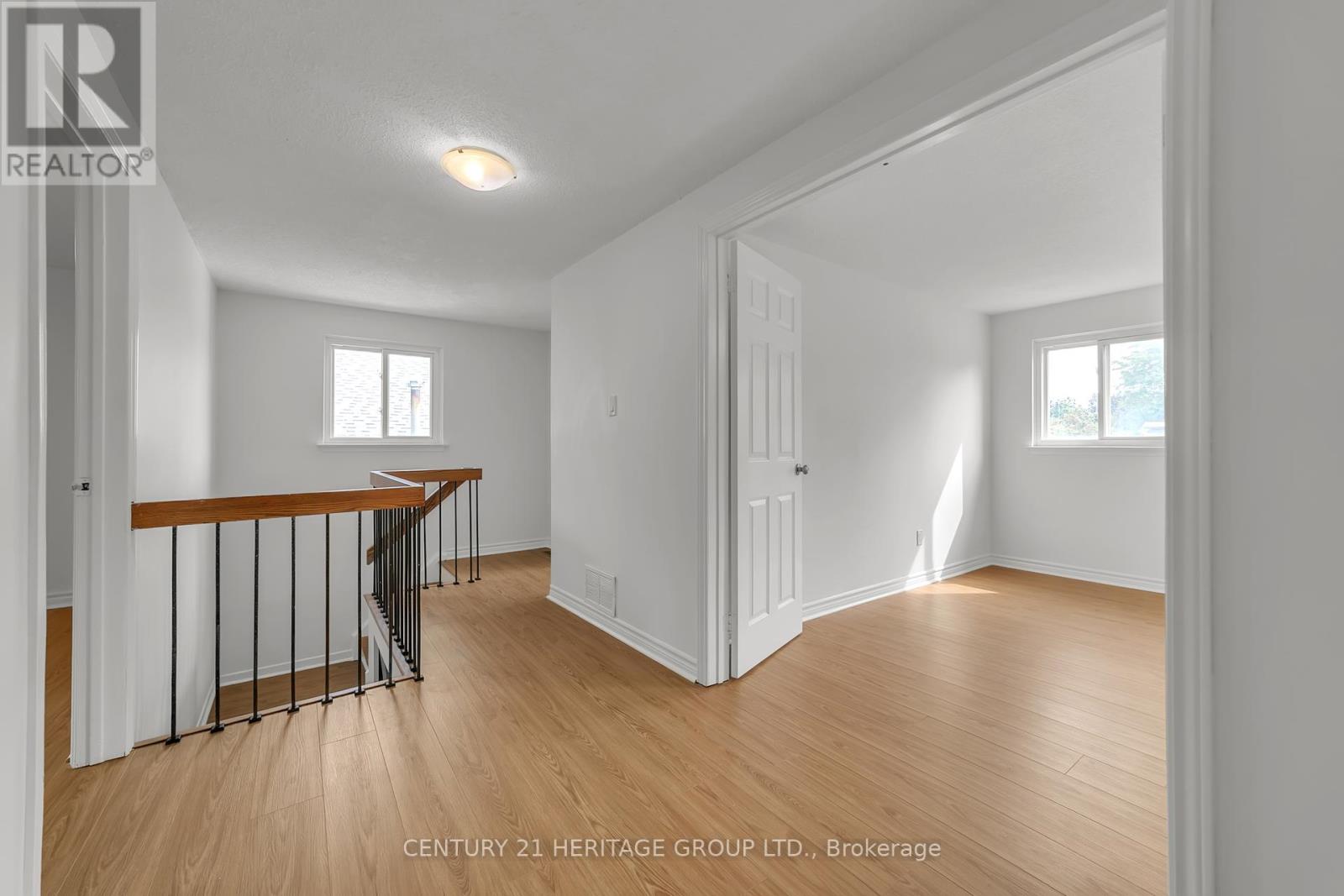 Main & Upper - 24 Springhead Gardens, Richmond Hill, Ontario  L4C 5B9 - Photo 27 - N12432884