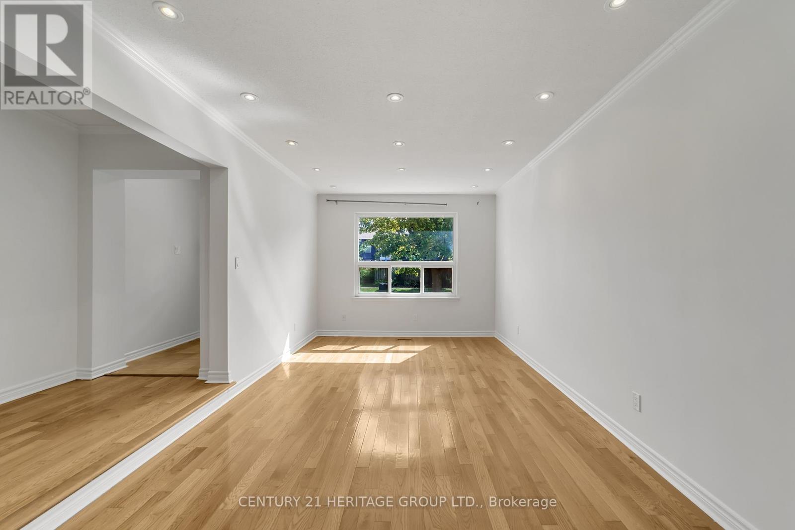 Main & Upper - 24 Springhead Gardens, Richmond Hill, Ontario  L4C 5B9 - Photo 8 - N12432884