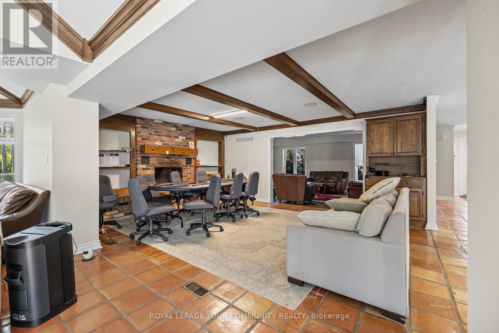 52 Beaufort Hills Road, Richmond Hill, Ontario  L4E 2N1 - Photo 10 - N12432903