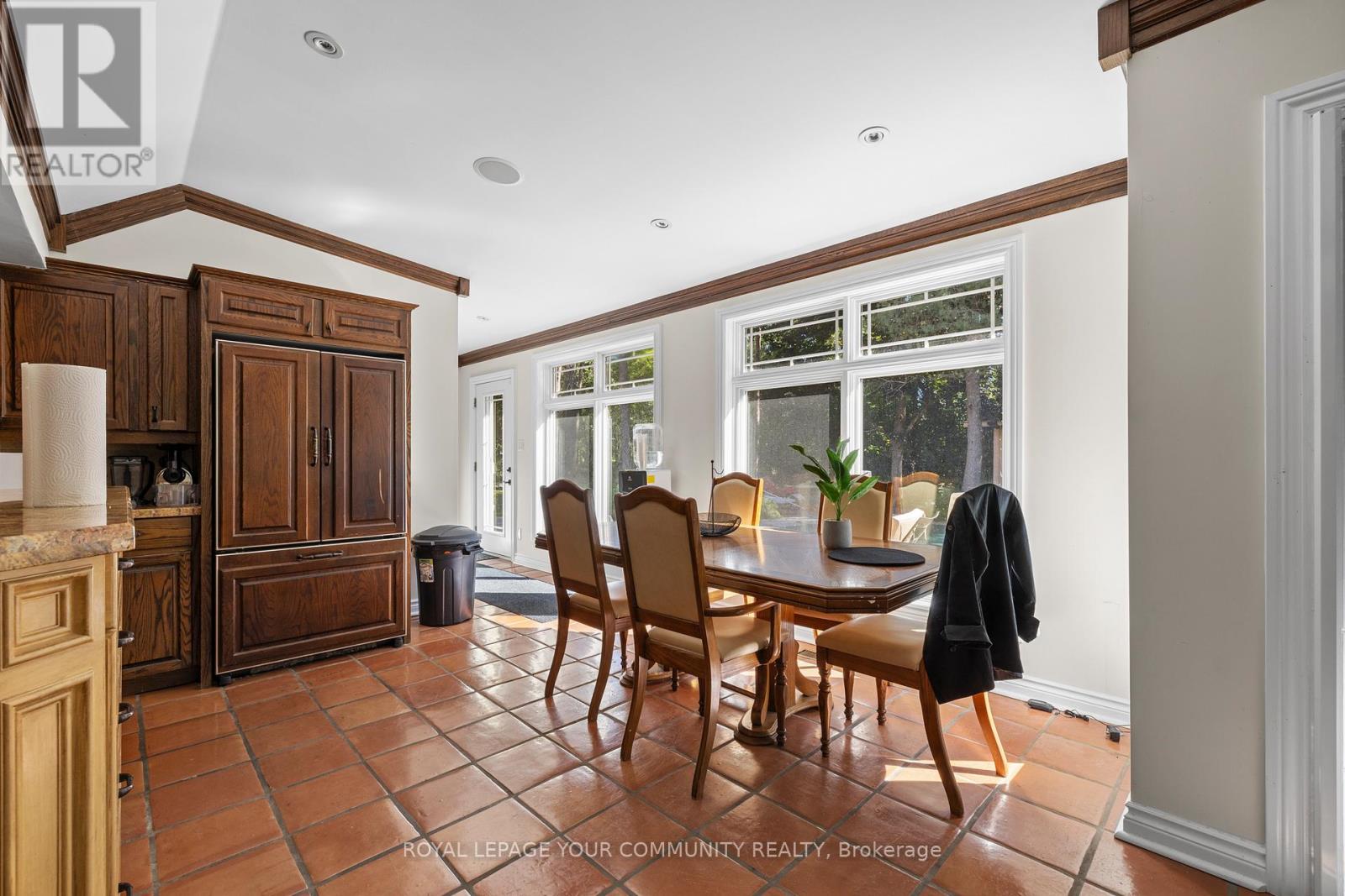 52 Beaufort Hills Road, Richmond Hill, Ontario  L4E 2N1 - Photo 13 - N12432903