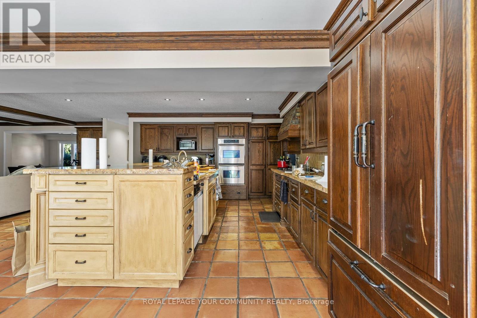 52 Beaufort Hills Road, Richmond Hill, Ontario  L4E 2N1 - Photo 14 - N12432903