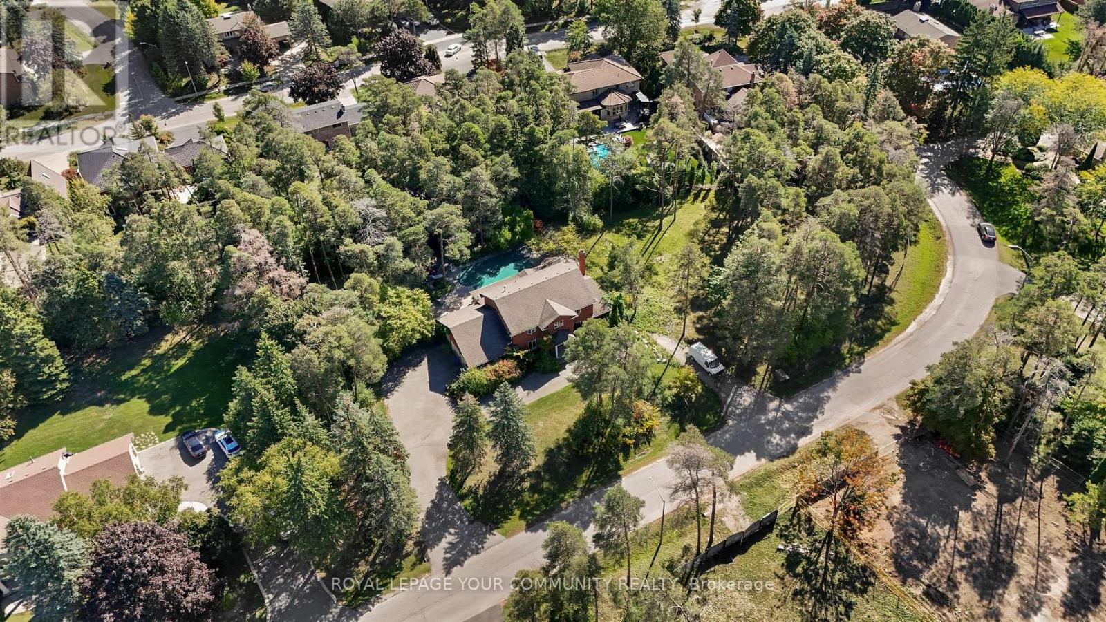 52 Beaufort Hills Road, Richmond Hill, Ontario  L4E 2N1 - Photo 37 - N12432903