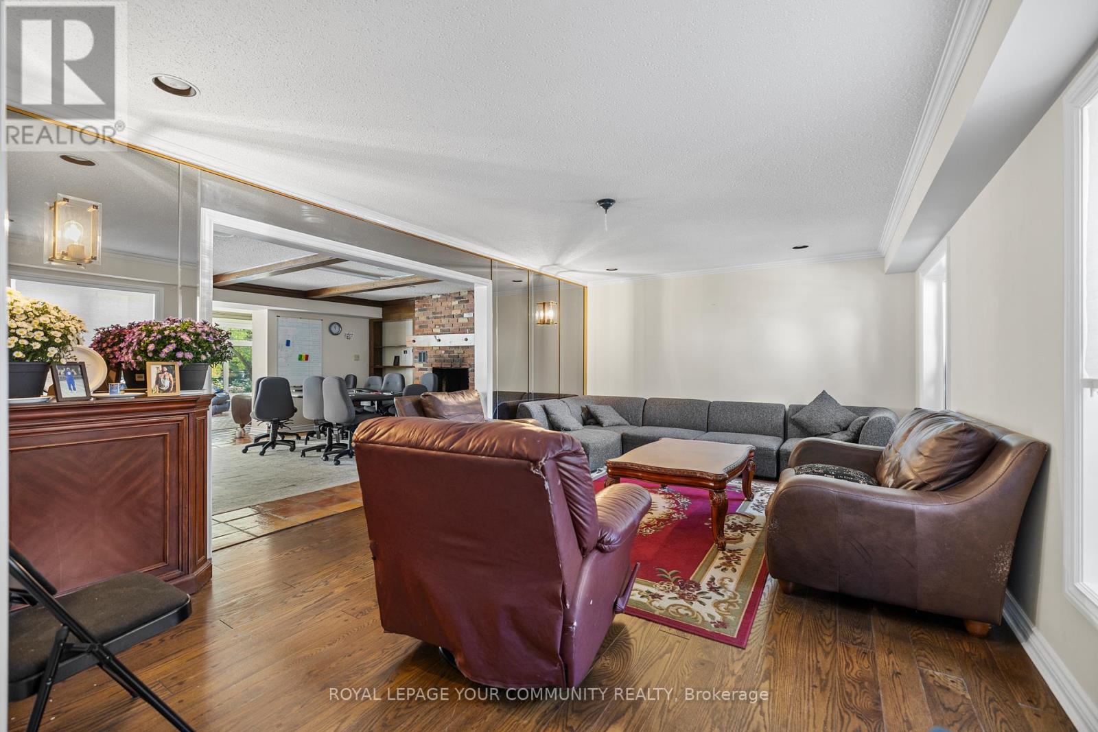 52 Beaufort Hills Road, Richmond Hill, Ontario  L4E 2N1 - Photo 7 - N12432903