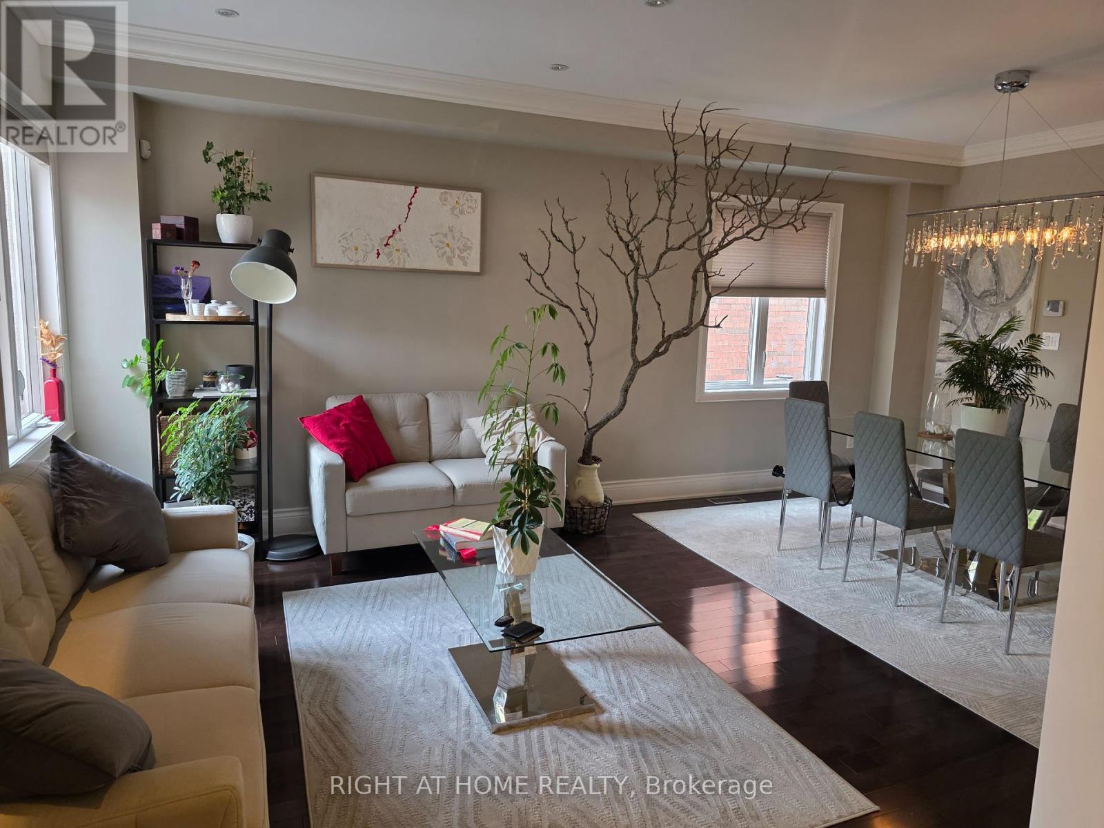 56 Stark Crescent, Vaughan, Ontario  L4H 0J4 - Photo 9 - N12432916