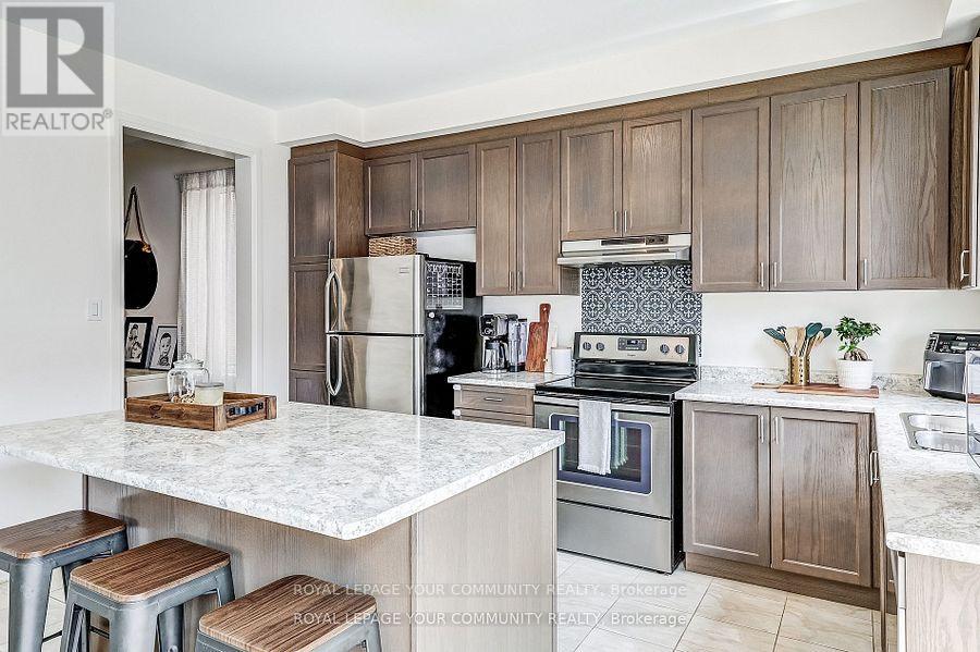 136 Casserley Crescent, New Tecumseth, Ontario  L0G 1W0 - Photo 12 - N12433004
