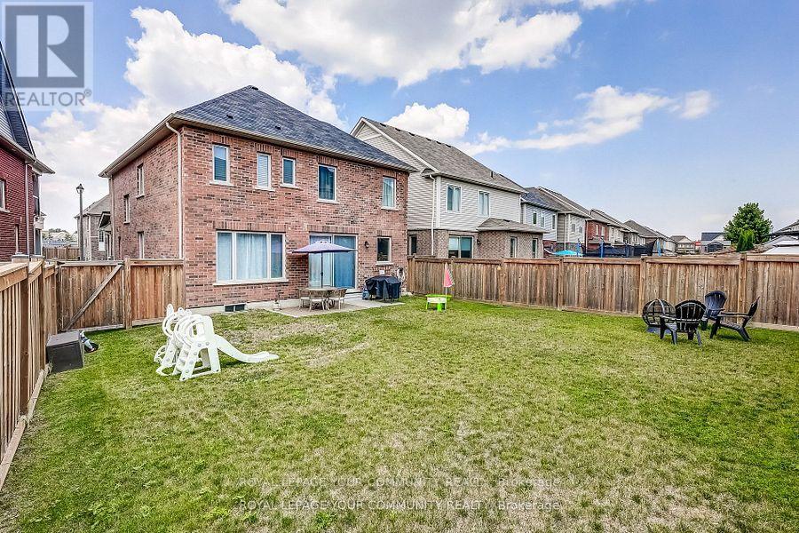 136 Casserley Crescent, New Tecumseth, Ontario  L0G 1W0 - Photo 34 - N12433004