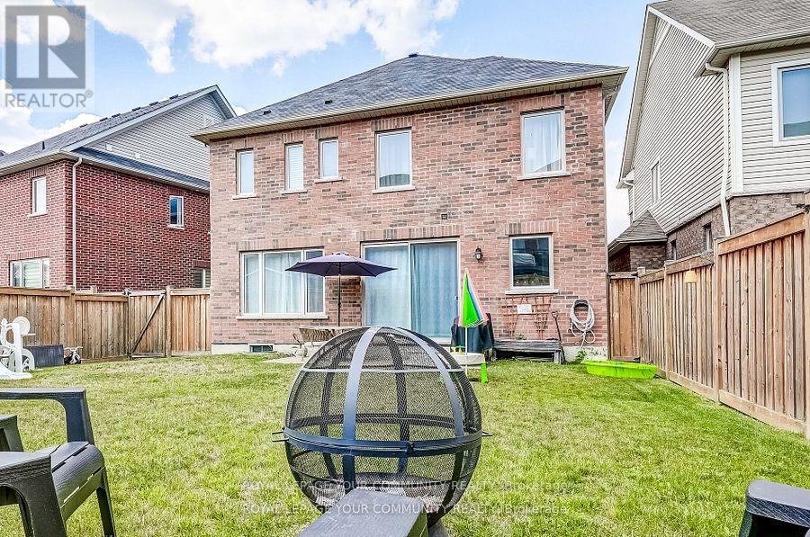 136 Casserley Crescent, New Tecumseth, Ontario  L0G 1W0 - Photo 36 - N12433004