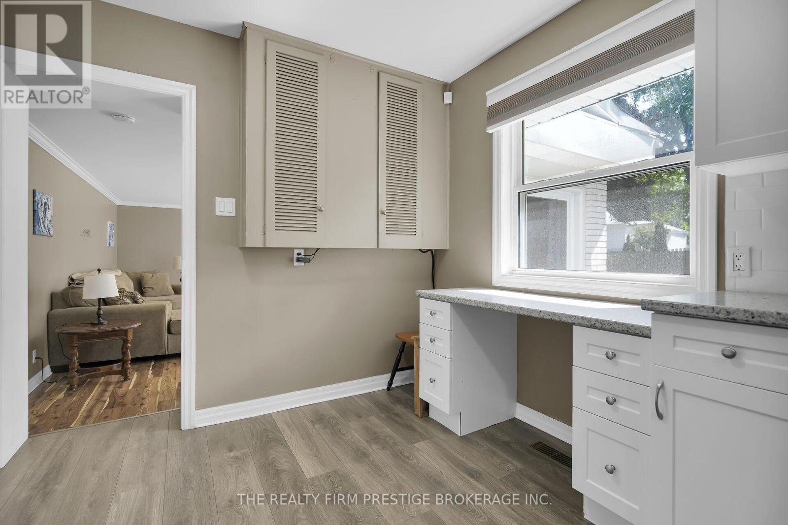 204 Main Street, West Elgin, Ontario  N0L 2P0 - Photo 11 - X12432989