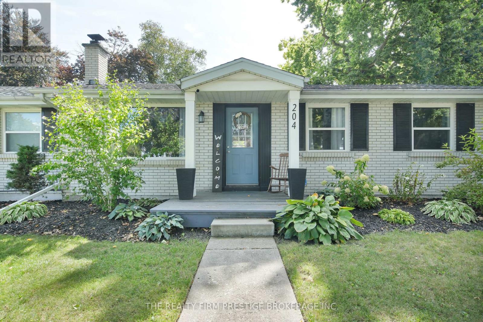 204 MAIN STREET, West Elgin, Ontario