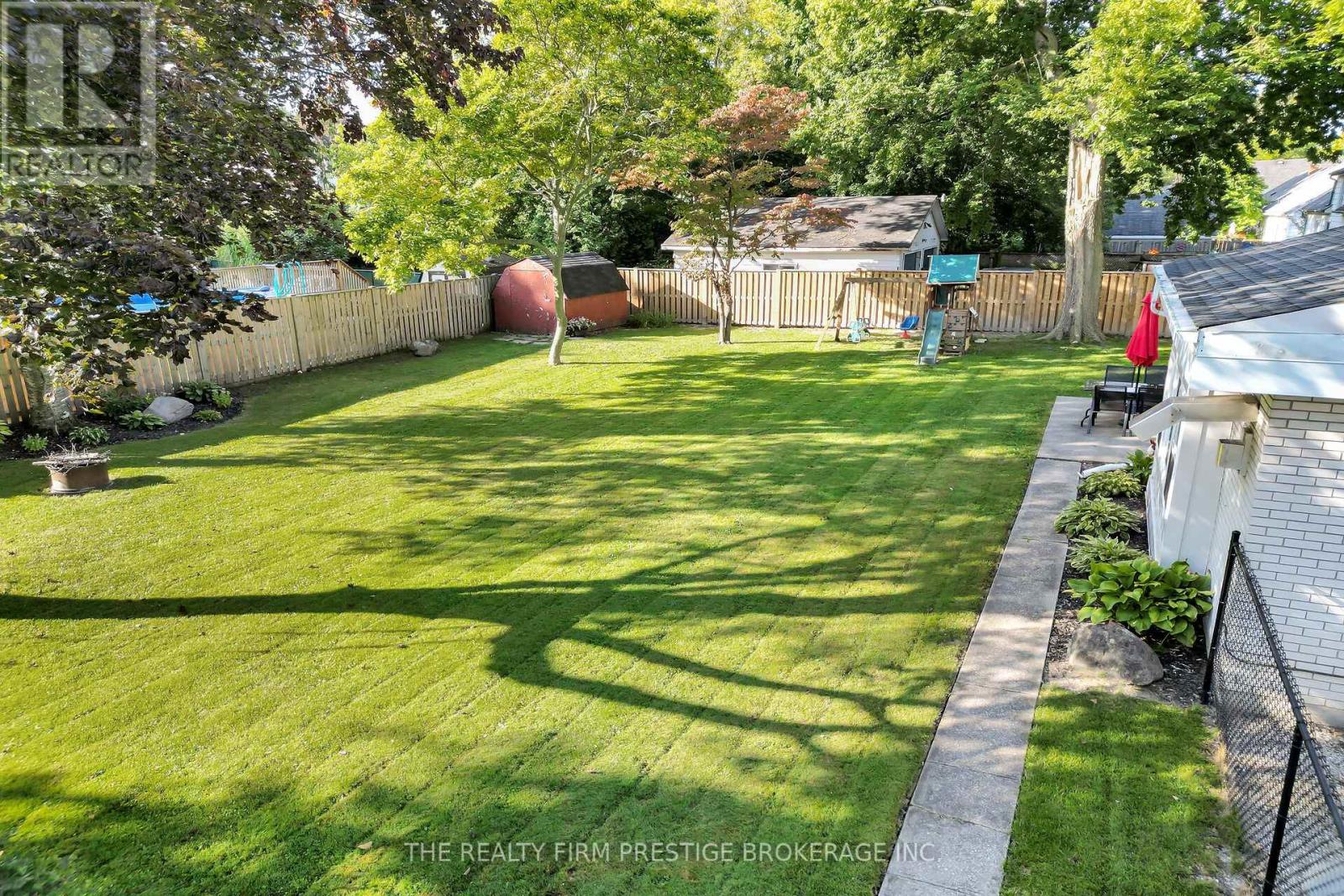 204 Main Street, West Elgin, Ontario  N0L 2P0 - Photo 30 - X12432989