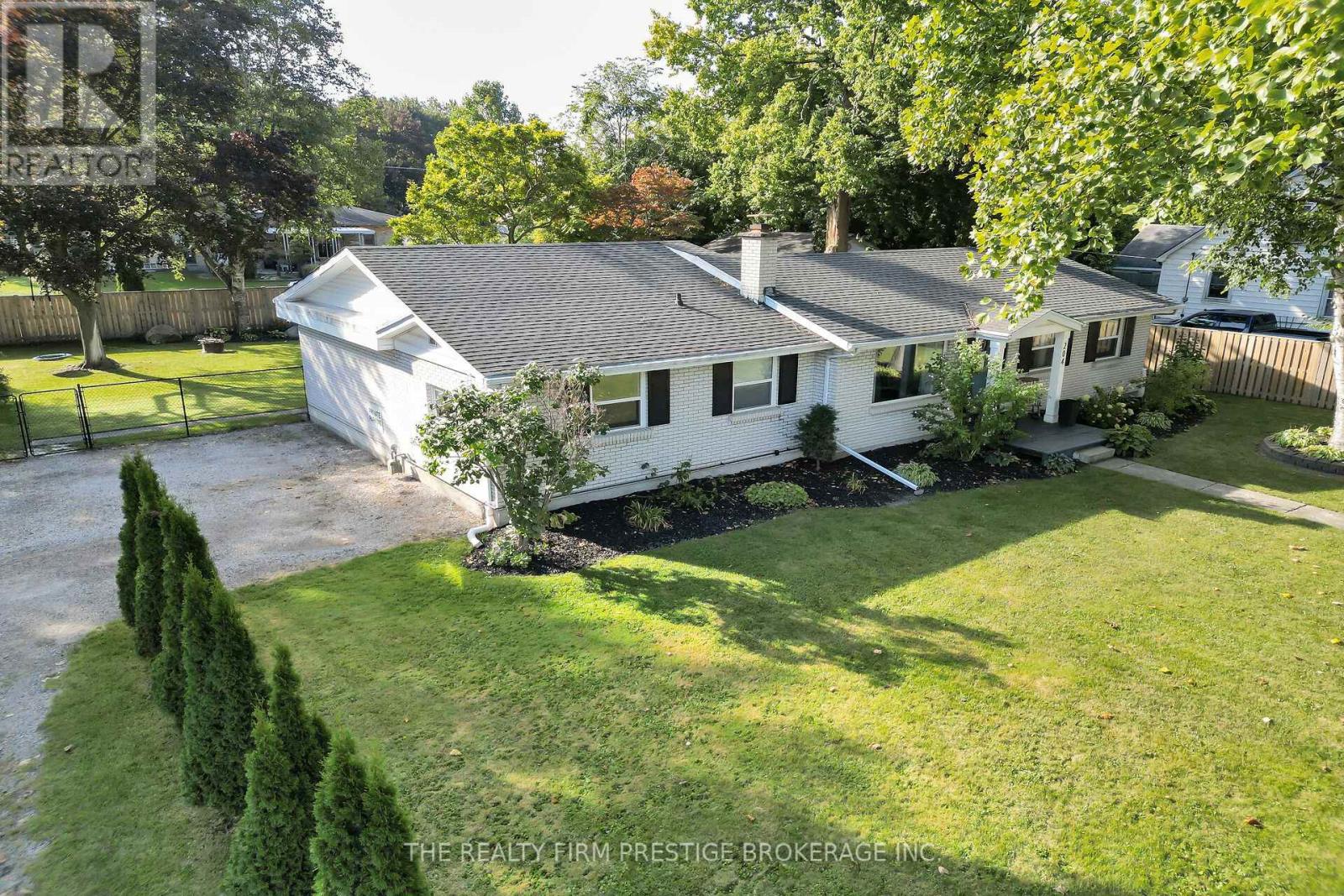 204 Main Street, West Elgin, Ontario  N0L 2P0 - Photo 34 - X12432989