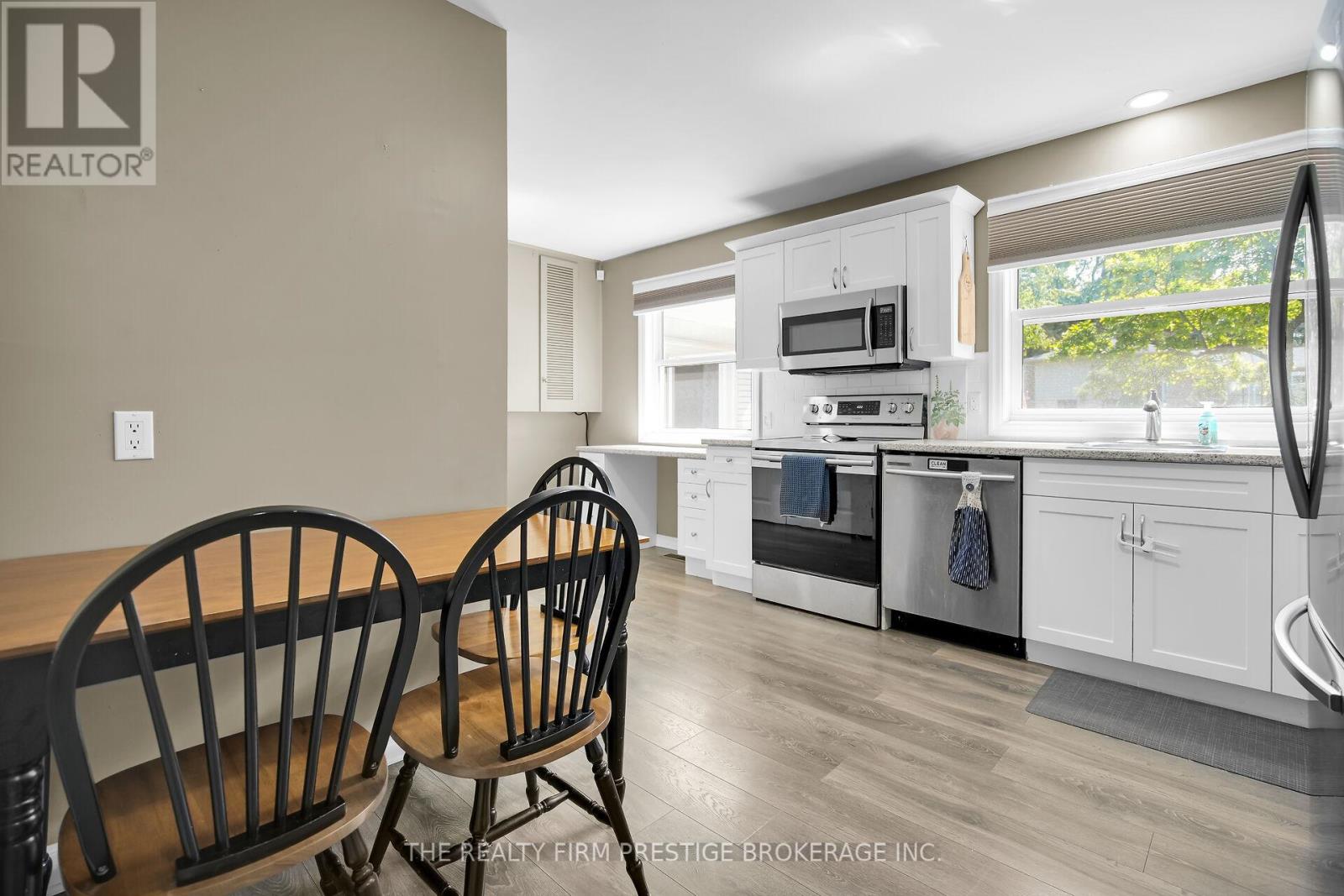 204 Main Street, West Elgin, Ontario  N0L 2P0 - Photo 7 - X12432989