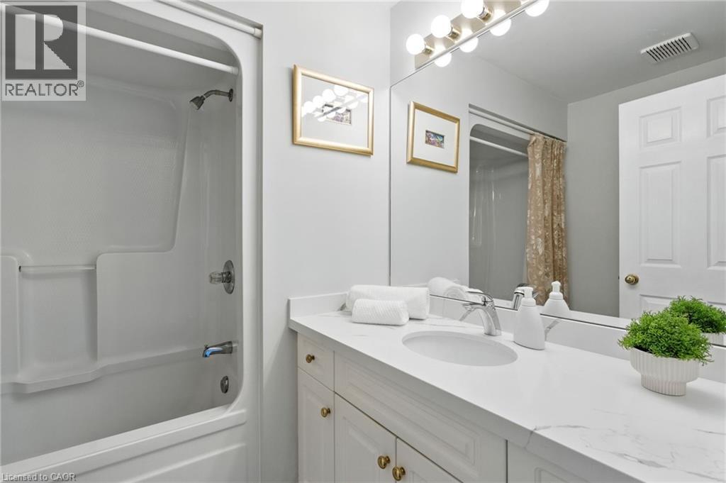1104 Crofton Way, Burlington, Ontario  L7P 4W8 - Photo 20 - 40774497