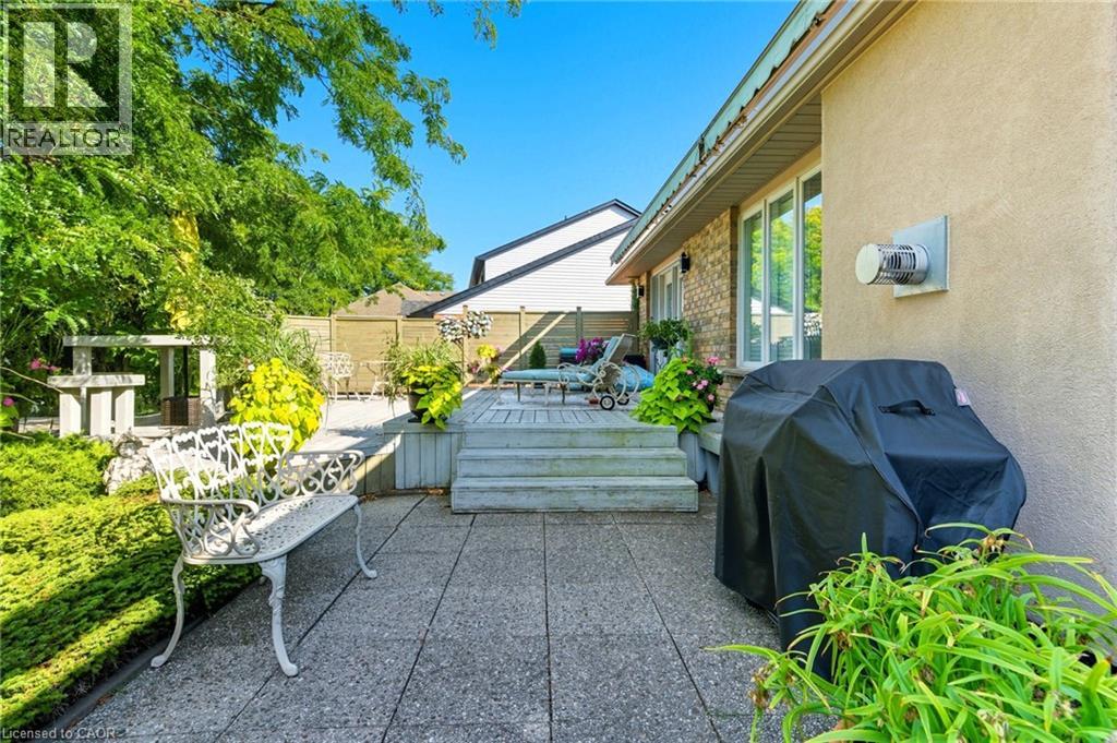 1104 Crofton Way, Burlington, Ontario  L7P 4W8 - Photo 40 - 40774497