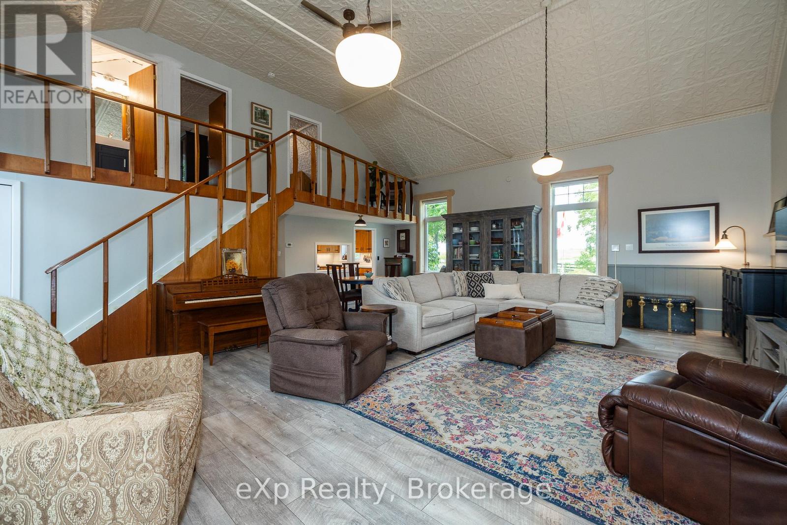 780 Concession 2, Arran-Elderslie, Ontario  N0H 1L0 - Photo 9 - X12433028