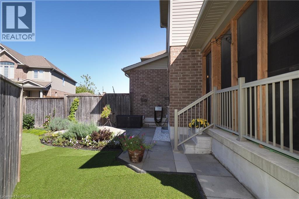 550 Landgren Court, Kitchener, Ontario N2A 0G8 - Photo 35 - 40774214