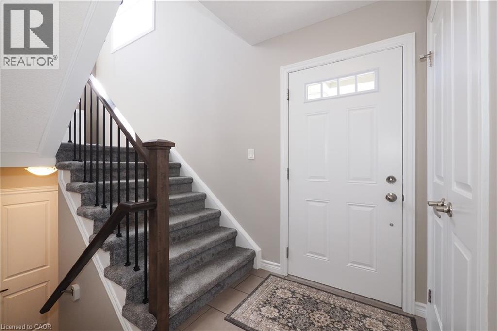 550 Landgren Court, Kitchener, Ontario N2A 0G8 - Photo 4 - 40774214