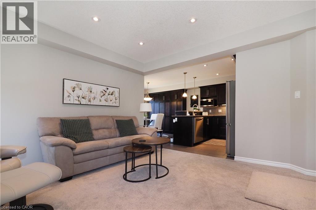 550 Landgren Court, Kitchener, Ontario N2A 0G8 - Photo 8 - 40774214