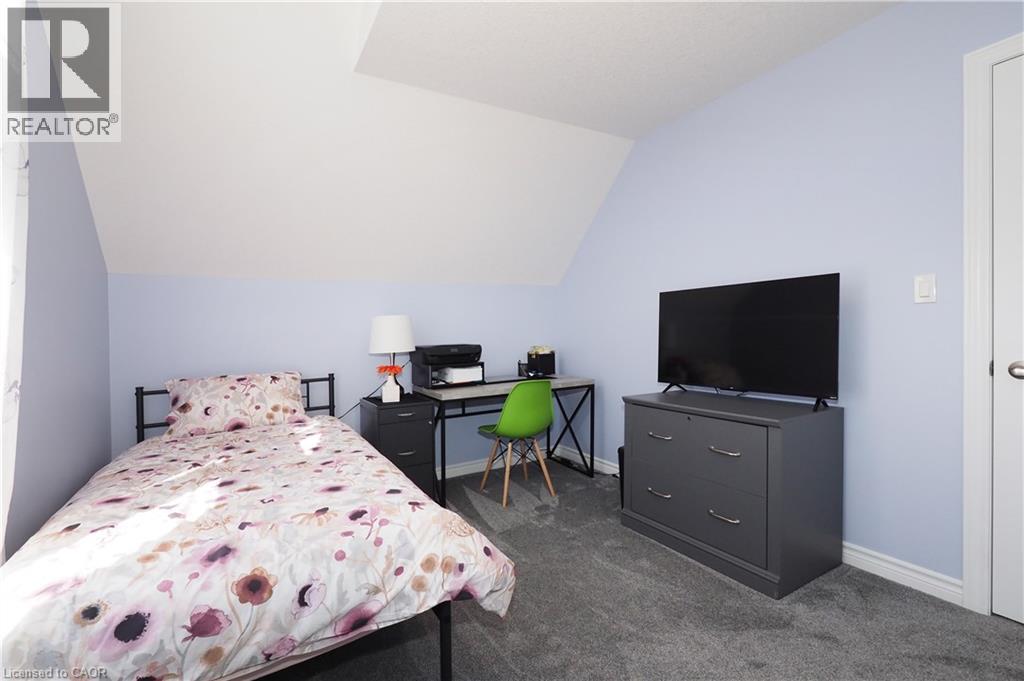 550 Landgren Court, Kitchener, Ontario N2A 0G8 - Photo 23 - 40774214